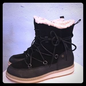 White Mountain Topaz Winter Boots
